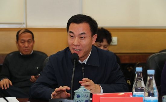 国家电影局副局长李国奇